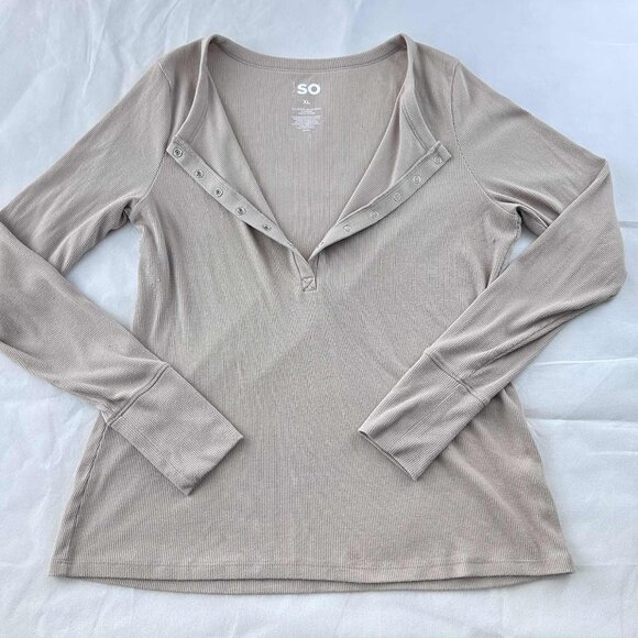 SO Ribbed Henley Long Sleeve Top – Size XL - Picture 3 of 7